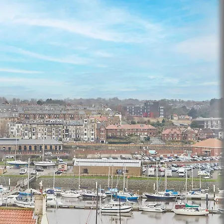Host & - Esk View