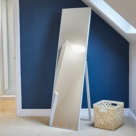 بيت للعطل Host & - Esk View ويتبي