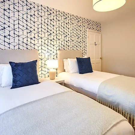 بيت للعطل Host & - Esk View *